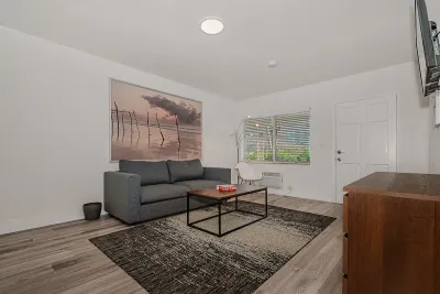 Sunset Garden Pompano